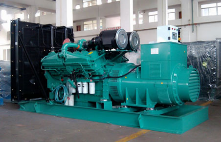 泰安350kw康明斯柴油发电机组